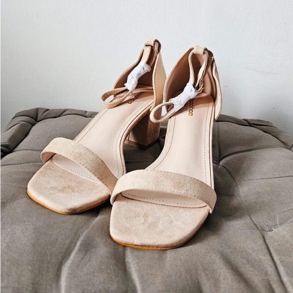 Chic Beige Block Heel Sandals